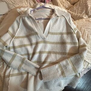 Aerie Cream and Tan V-Neck Sweater